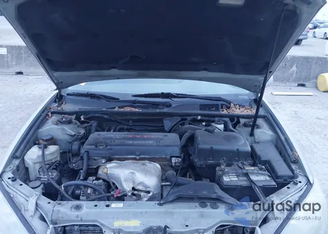 2005 Toyota Camry Xle z USA, uszkodzony, nr VIN 4T1BE32K65U012952